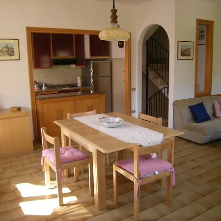 Holiday home Deanna House